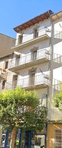 Local comercial en venta en Sant Joan de les Abadesses photo 0
