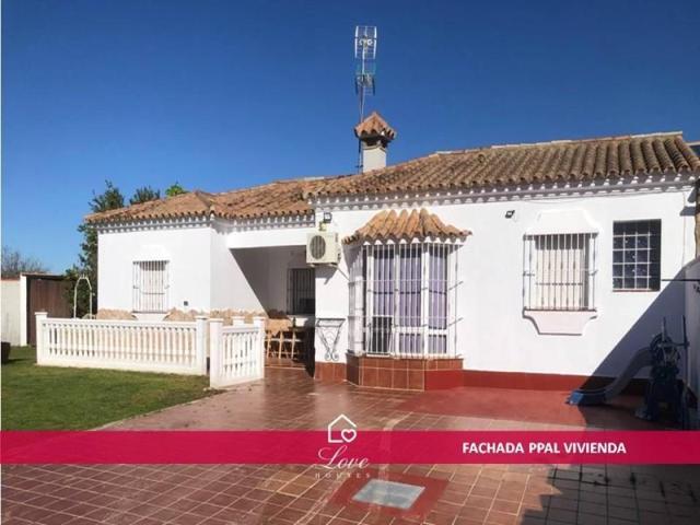 Chalet en venta en Chiclana de la Frontera, Polígono pelagatos photo 0