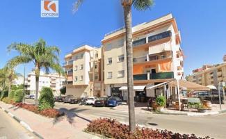 Apartamento en venta en Estepona, C-Carlos Cano photo 0