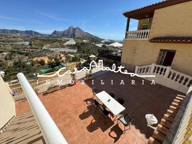 Chalet en venta en Callosa d'En Sarria, Urbanización Almedia photo 0
