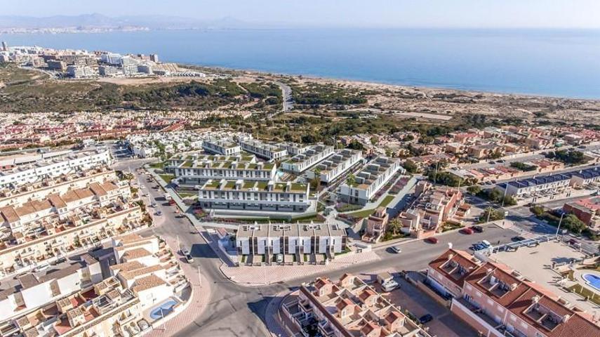 Apartamento en venta en Santa Pola, Puerto Marino photo 0