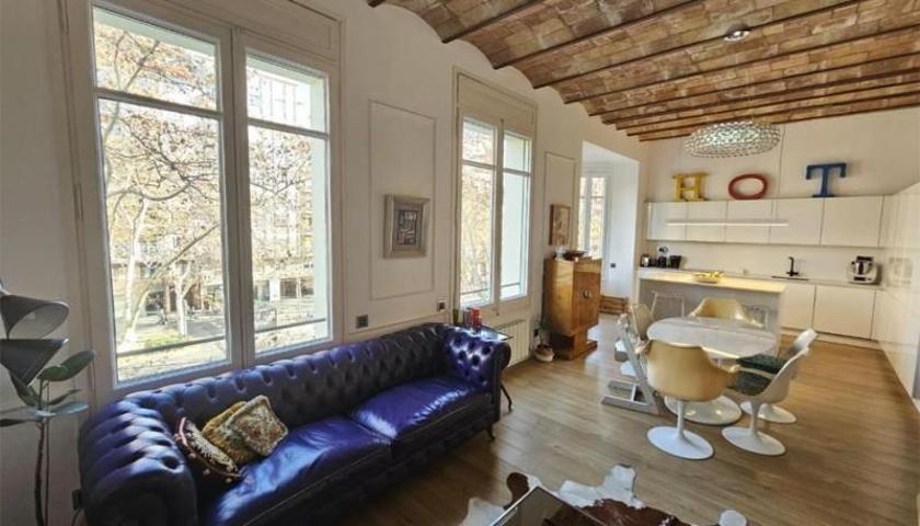 Apartamento en venta en Barcelona photo 0