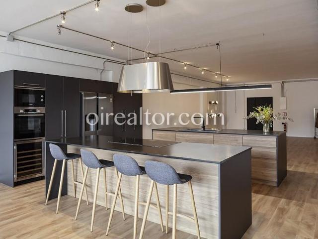 Apartamento en venta en Barcelona photo 0