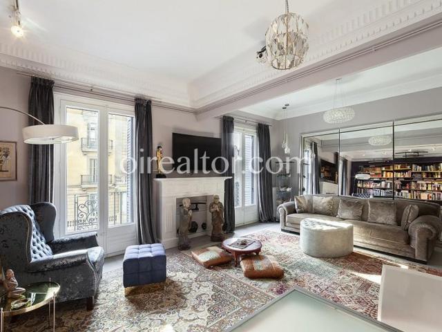 Apartamento en venta en Barcelona photo 0