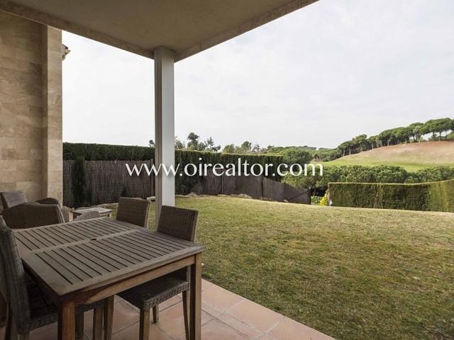 Casas de pueblo en venta en Sant Vicenç de Montalt photo 0