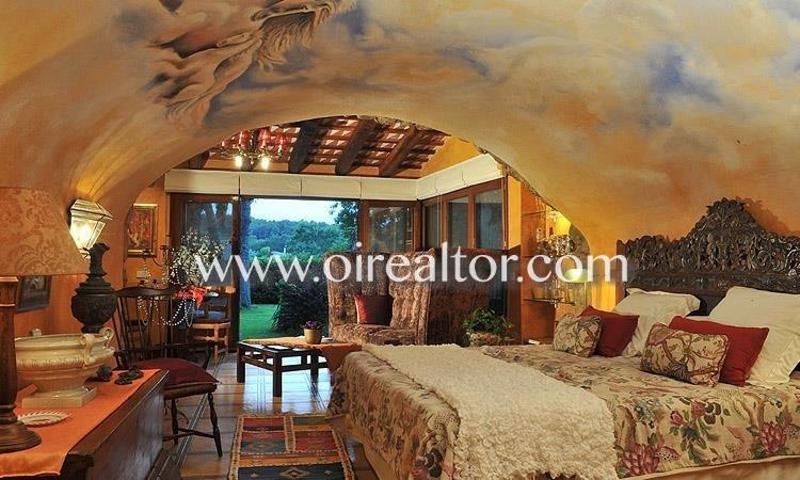 Casas de pueblo en venta en Girona photo 0