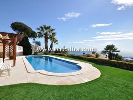 Casas de pueblo en venta en Premià de Dalt photo 0