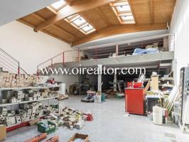 Local comercial en venta en Sant Joan Despí photo 0