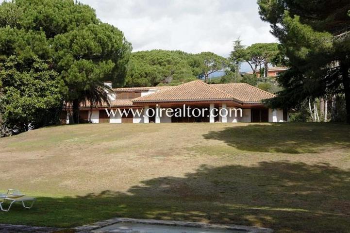 Casas de pueblo en venta en Sant Andreu de Llavaneres photo 0