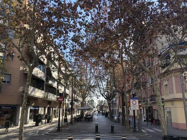 Local comercial en venta en Barcelona photo 0