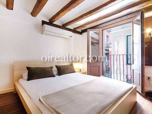 Local comercial en venta en Barcelona photo 0