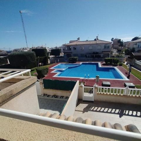 Bungalow en venta en Torrevieja photo 0