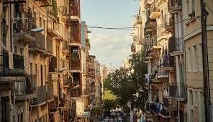 Piso en venta en Barcelona, El Poble-sec photo 0