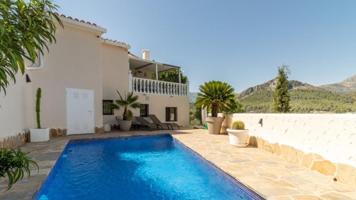 Chalet en venta en Orba photo 0