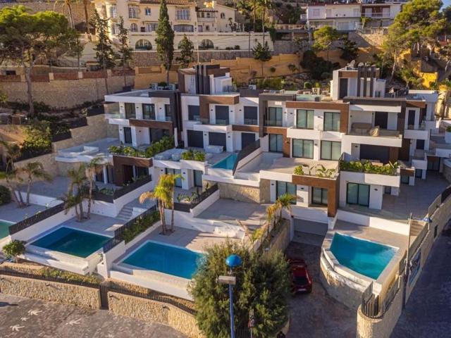 Apartamento en venta en Benidorm, Cala de Benidorm photo 0