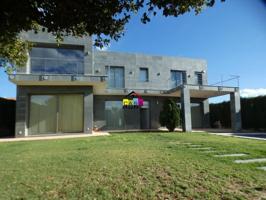 Chalet en venta en Burriana, Plana Baixa photo 0