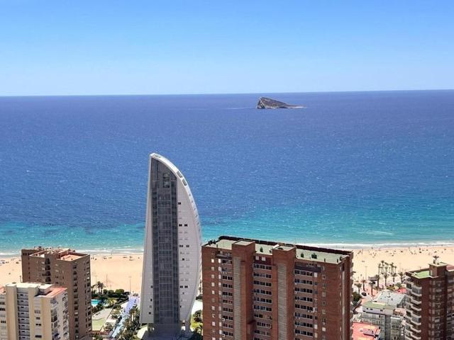 Apartamento en venta en Benidorm photo 0