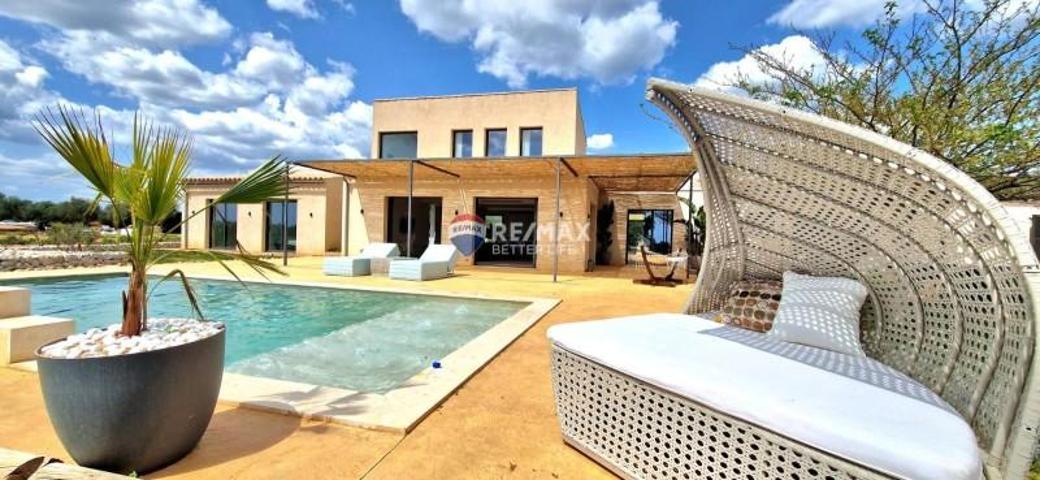 Chalet en venta en Campos photo 0