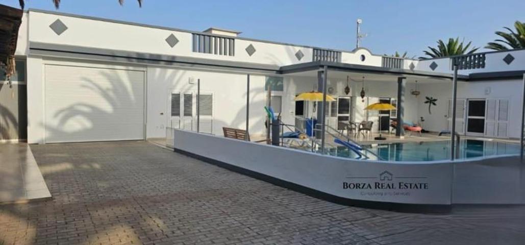 Chalet en venta en Arona, Guaza photo 0