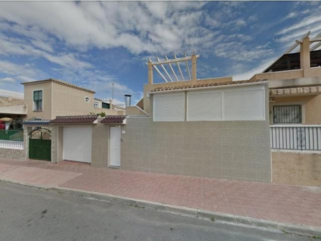 Casa en venta en Torrevieja photo 0