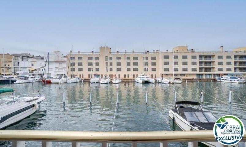 Apartamento en venta en Empuriabrava, Caballito del mar photo 0