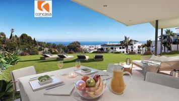 Apartamento en venta en Estepona, Altos De Estepona photo 0