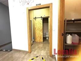 Local comercial en venta en Torrelavega, Calle Pando, 39300 photo 0