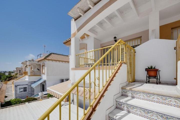 Bungalow en venta en Torrevieja, Centro photo 0