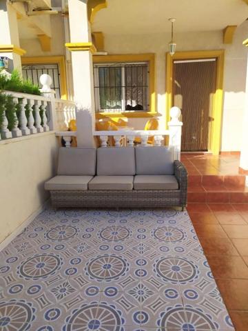Bungalow en venta en Orihuela Costa, Punta Prima photo 0