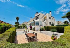 Bungalow en venta en Orihuela Costa, Los Dolses photo 0