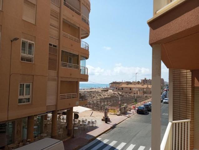 Apartamento en venta en Torrevieja photo 0