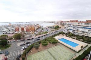 Apartamento en venta en Torrevieja photo 0