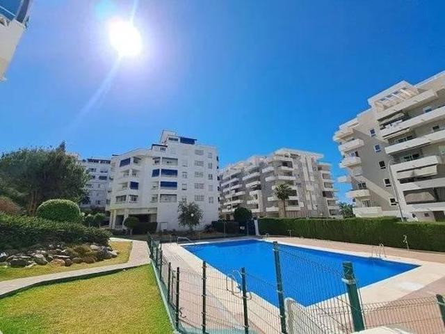 Apartamento en venta en Marbella, Las Brisas photo 0