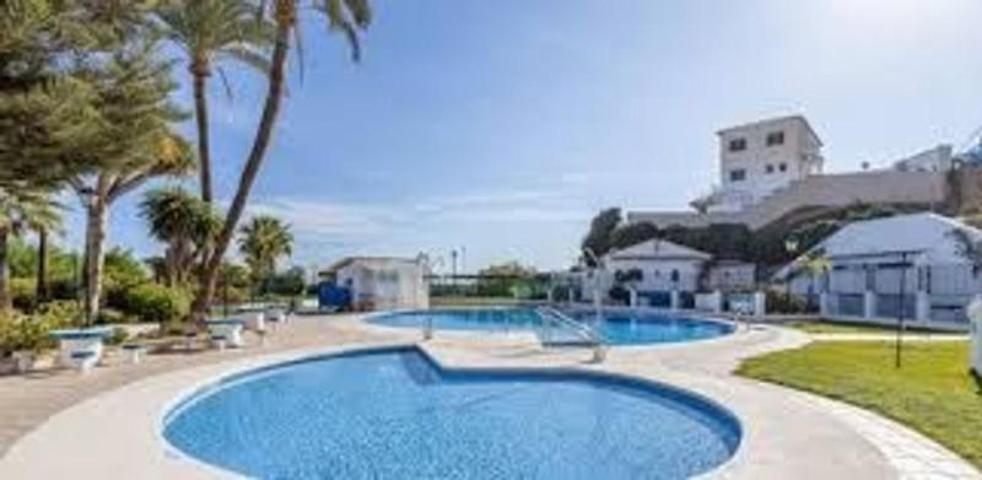 Adosada en venta en Nerja, Costa del Sol Oriental - Axarquía photo 0