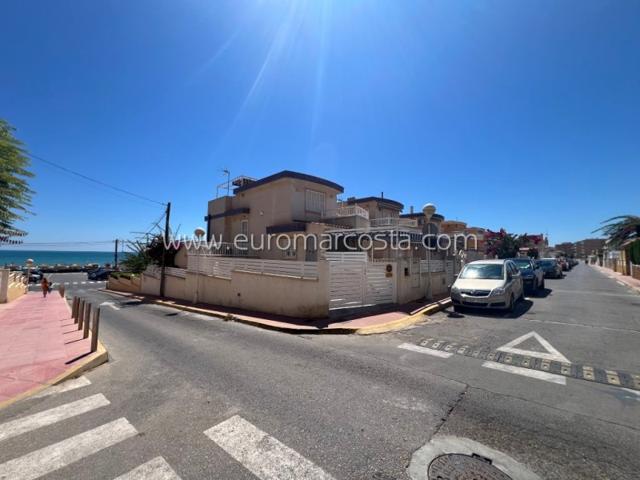 Chalet en venta en Guardamar del Segura, PLAYA photo 0