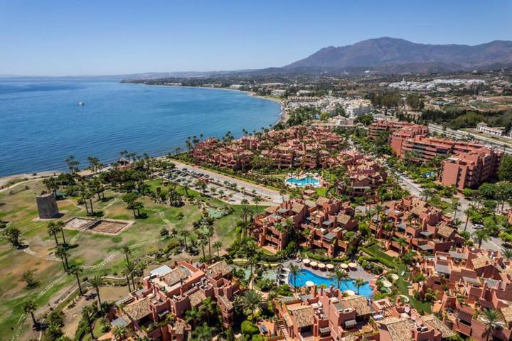 Duplex en venta en Estepona, Estepona East - Torre Bermeja photo 0