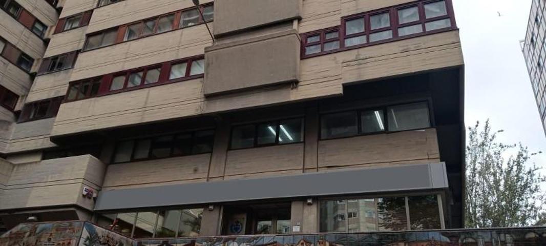 Oficina en venta en A Coruña, A Coruña photo 0