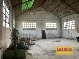 Nave industrial en alquiler en Torrelavega photo 0