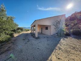 Casa con terreno en venta en Villena photo 0