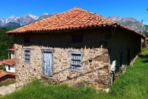 Chalet en venta en Potes, Cillorigo de Liebana photo 0