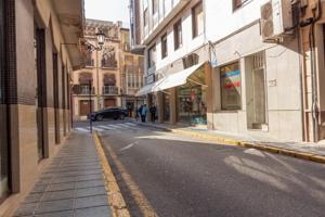 Local comercial en venta en Orihuela, Zona Centro photo 0