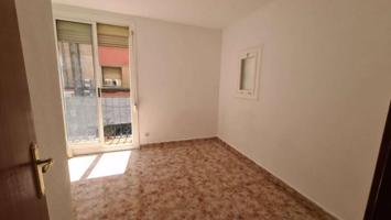 Apartamento en venta en L'Hospitalet de Llobregat, Collblanc photo 0