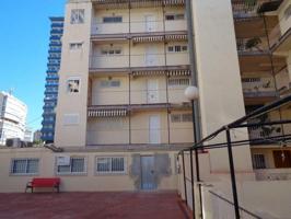 Local comercial en venta en Benidorm, Levante photo 0