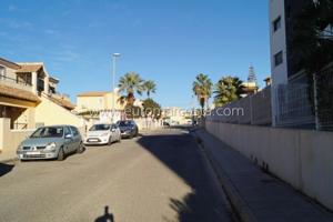 Bungalow en venta en Orihuela Costa, VILLA MARTIN photo 0