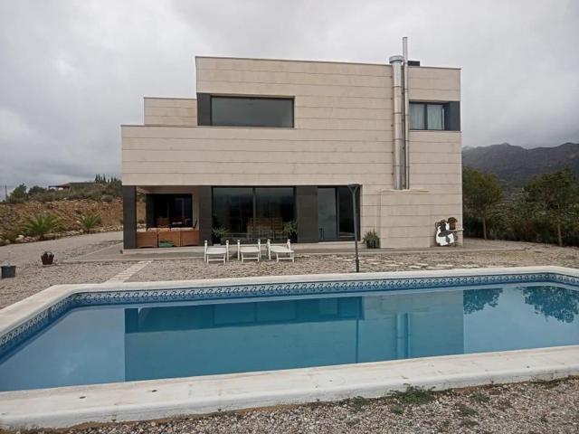 Chalet en venta en Relleu, Relleu photo 0