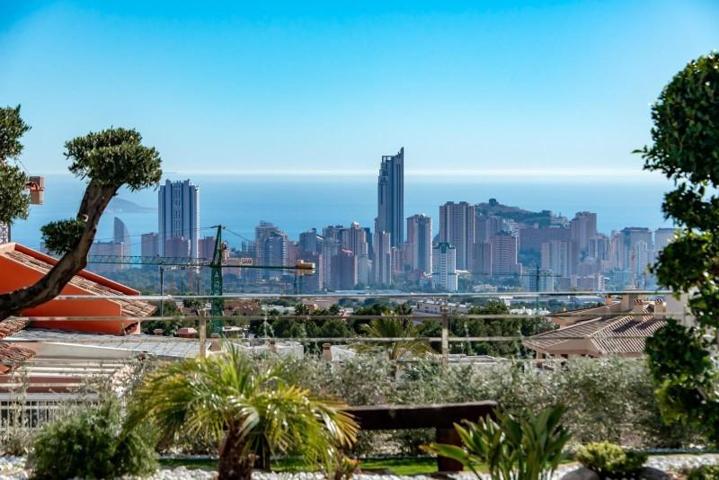 Chalet en venta en Finestrat, Costa Blanca North photo 0