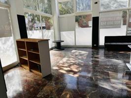Local comercial en venta en Terrassa, La Cogullada photo 0
