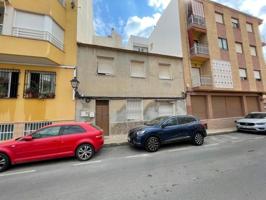 Casa en venta en Guardamar del Segura, Playa photo 0