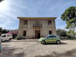 Casa con terreno en venta en Novelda photo 0