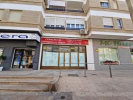 Local comercial en venta en Motril, Av. De Salobreña photo 0